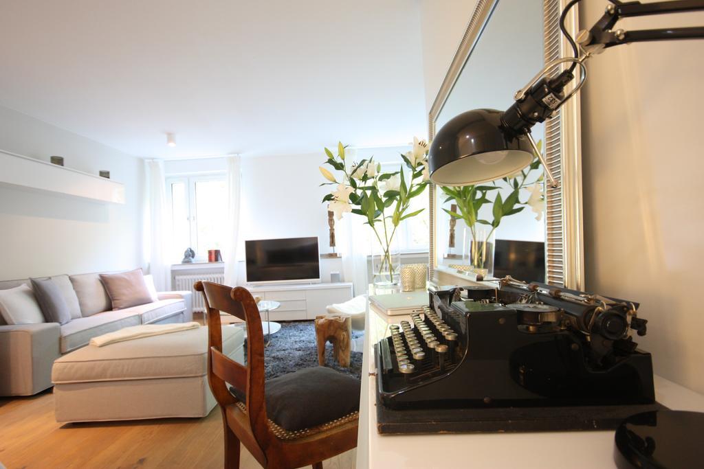 Dorya Am Ring Apartment Cologne Room photo